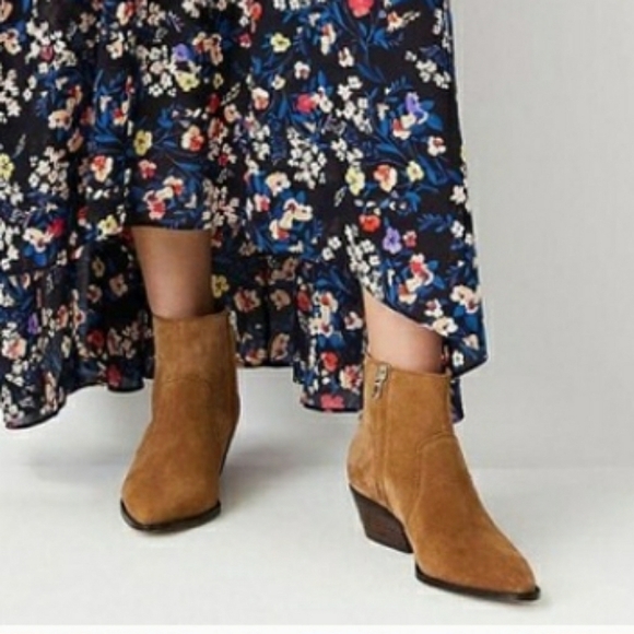 Ann Taylor Shoes - NEW Ann Taylor Ophera Suede Flat Booties SZ 5